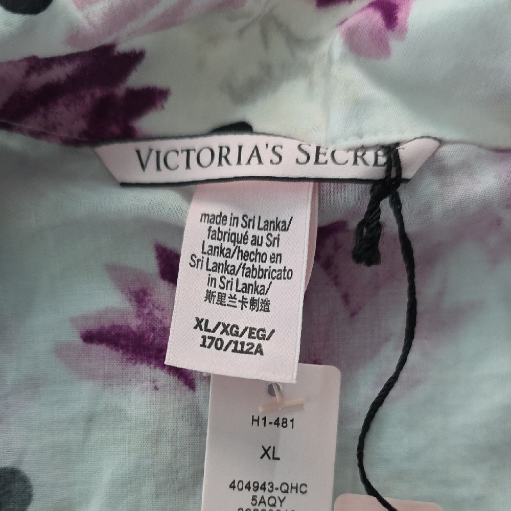 Victoria's Secret Purple and White Floral Top - Picture 2 of 5